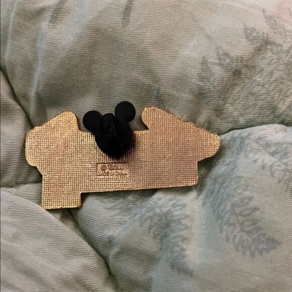 Disney Test Track Epcot Pin - Picture 2 of 2